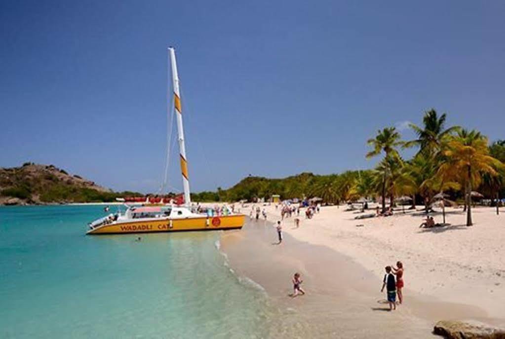 Grand Royal Antiguan Beach Resort Five Islands Village Ngoại thất bức ảnh